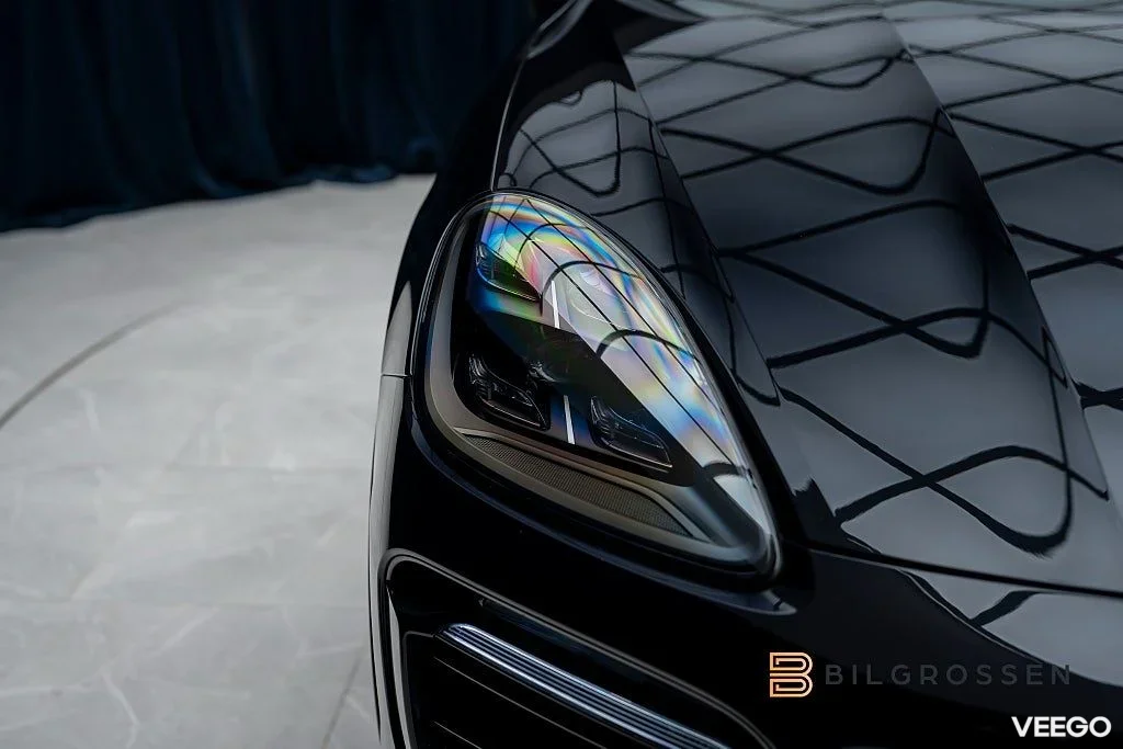 Porsche Cayenne E-Hybrid SportDesign 3.79% Bakaxelsytrning Softclose Pan 340kW