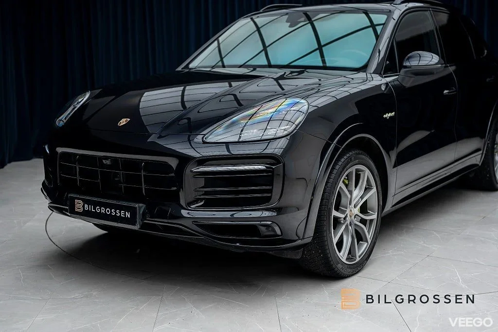Porsche Cayenne E-Hybrid SportDesign 3.79% Bakaxelsytrning Softclose Pan 340kW