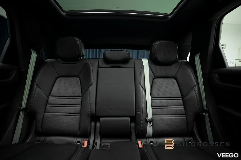 Porsche Cayenne E-Hybrid SportDesign 3.79% Bakaxelsytrning Softclose Pan 340kW