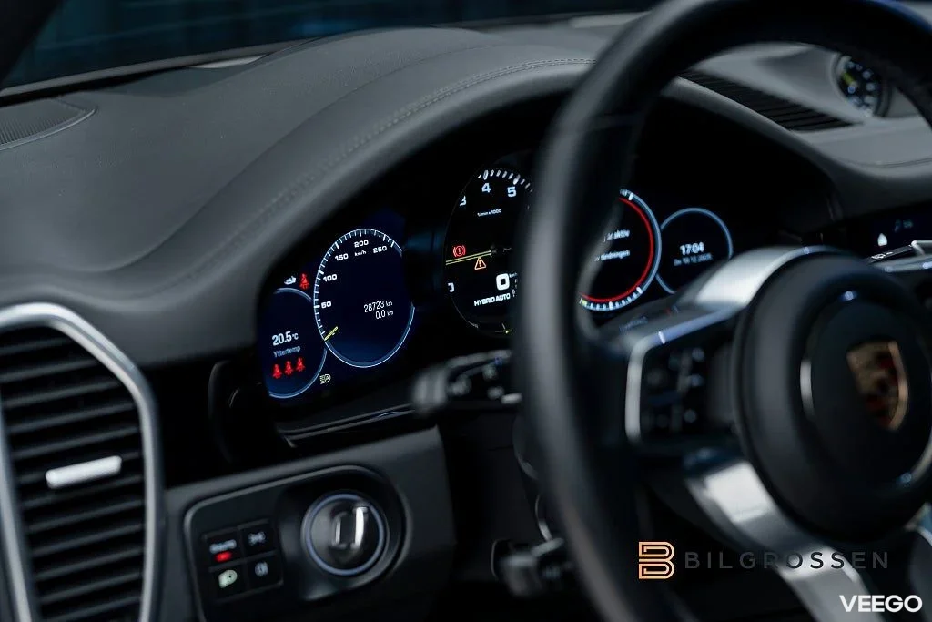 Porsche Cayenne E-Hybrid SportDesign 3.79% Bakaxelsytrning Softclose Pan 340kW