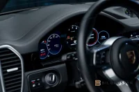 Porsche Cayenne E-Hybrid SportDesign 3.79% Bakaxelsytrning Softclose Pan 340kW thumbnail