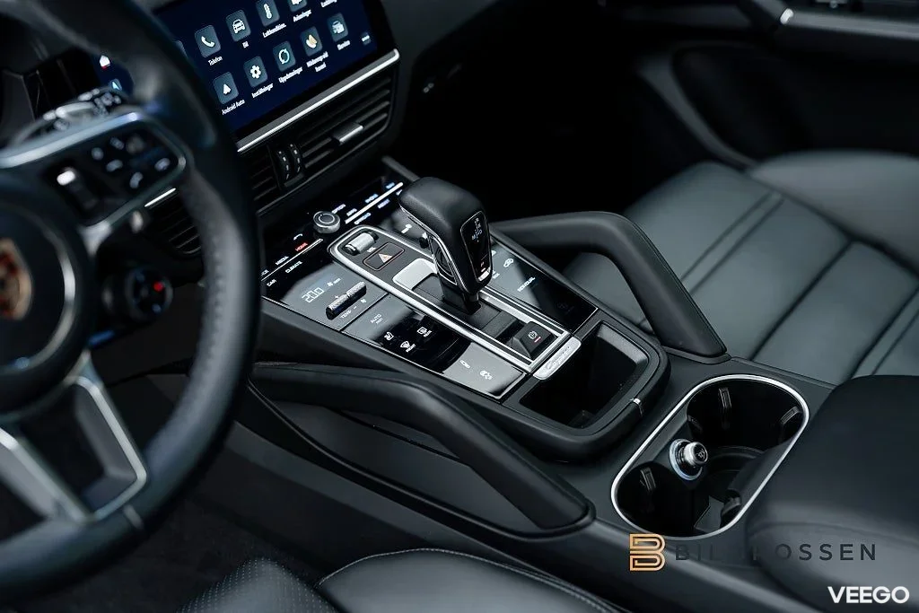 Porsche Cayenne E-Hybrid SportDesign 3.79% Bakaxelsytrning Softclose Pan 340kW