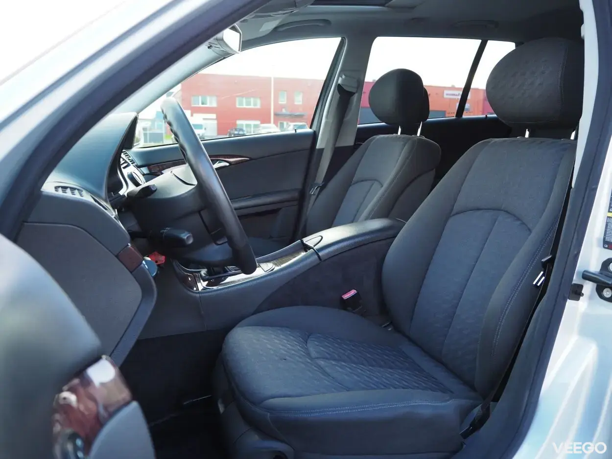 Mercedes-Benz E220 T Elegance 2.1 110kW