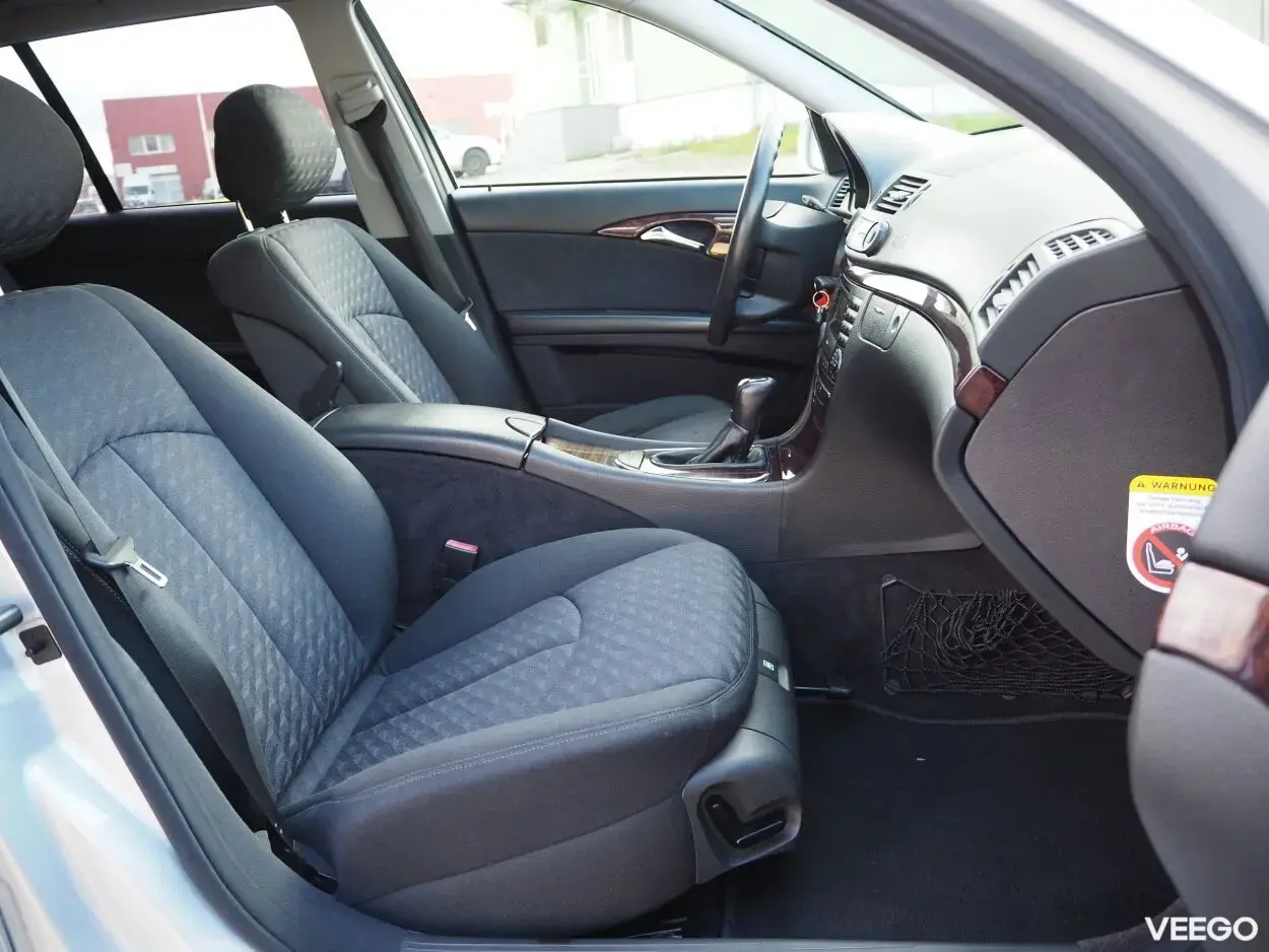 Mercedes-Benz E220 T Elegance 2.1 110kW