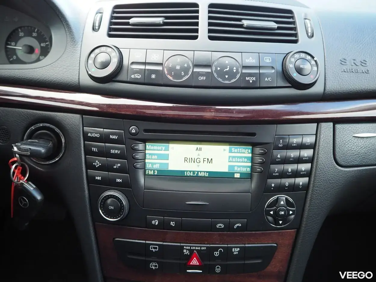 Mercedes-Benz E220 T Elegance 2.1 110kW