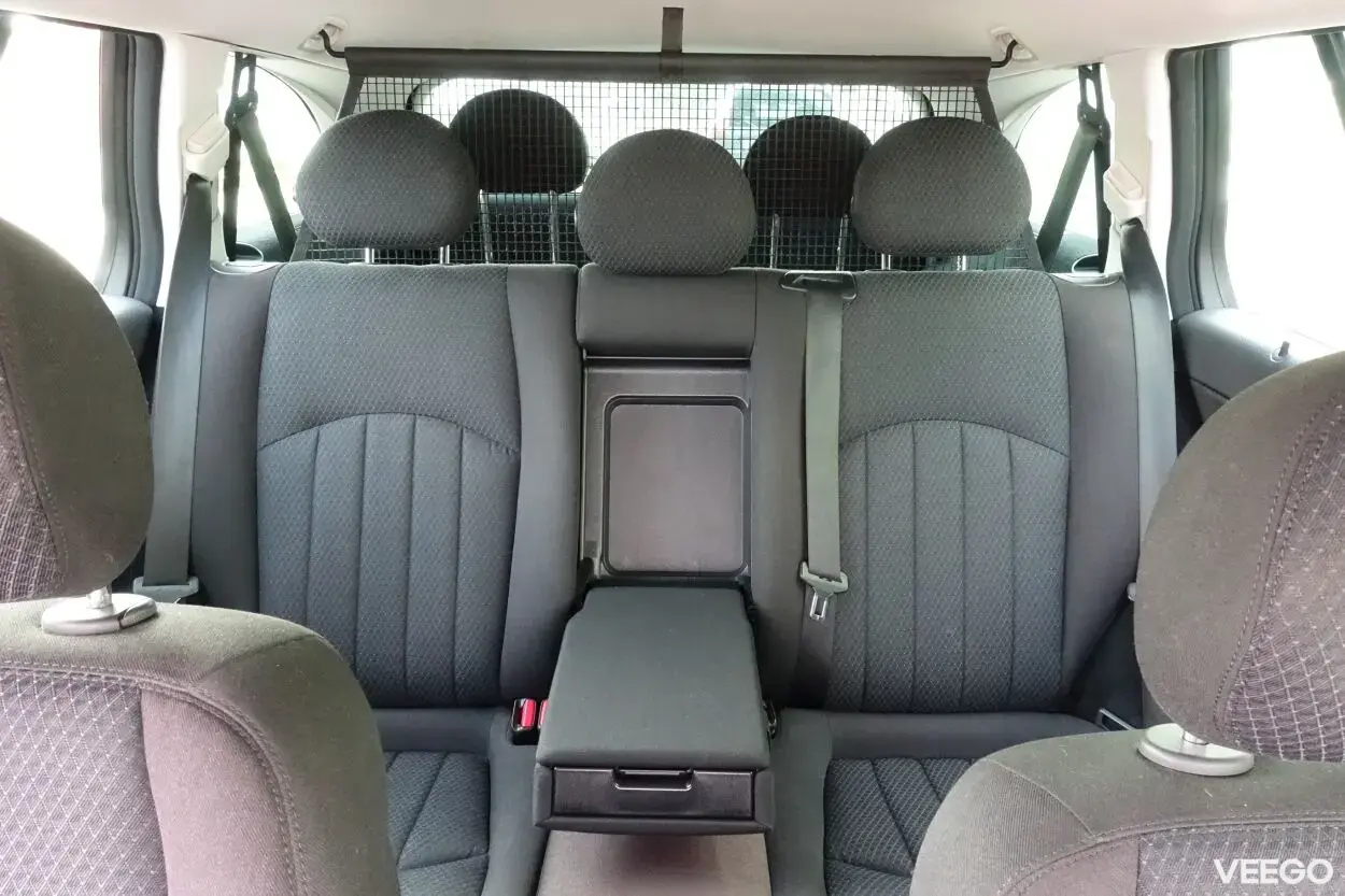 Mercedes-Benz E 220 CDI Elegance Facelift 2.1 125kW