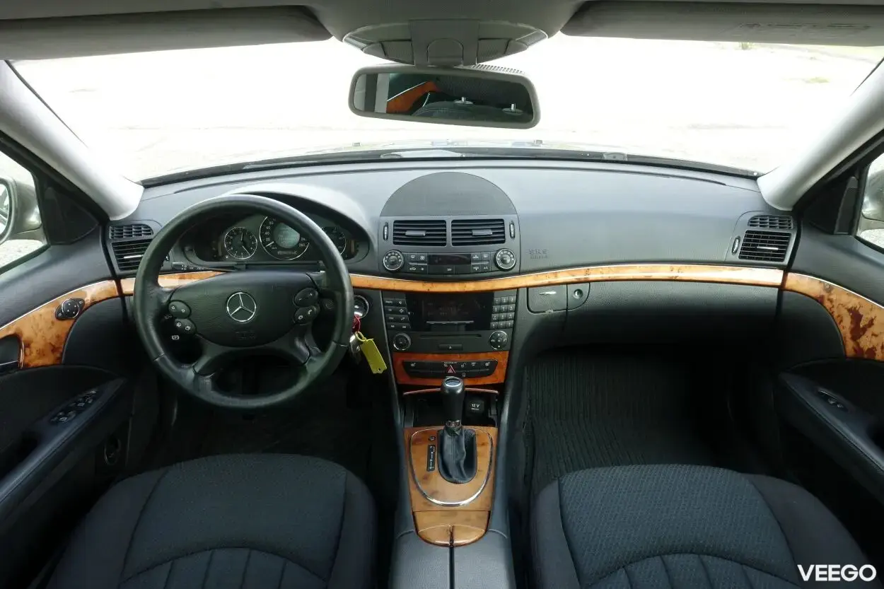 Mercedes-Benz E 220 CDI Elegance Facelift 2.1 125kW