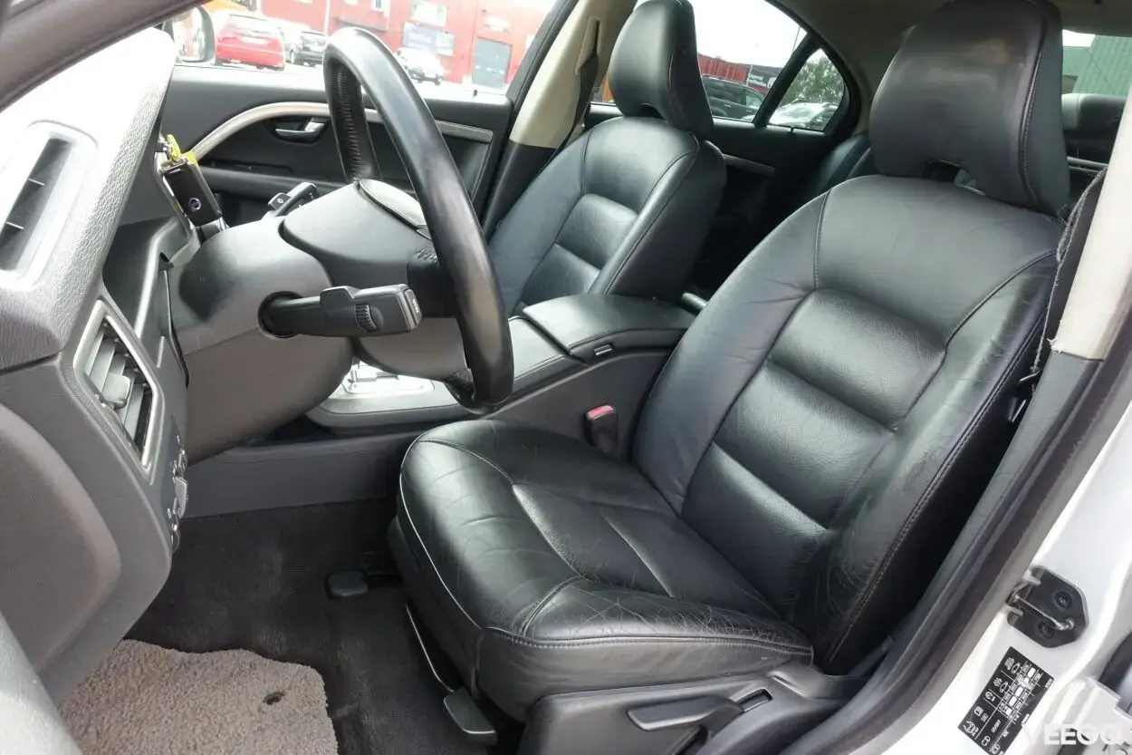 Volvo S80 Momentum 2.5 147kW