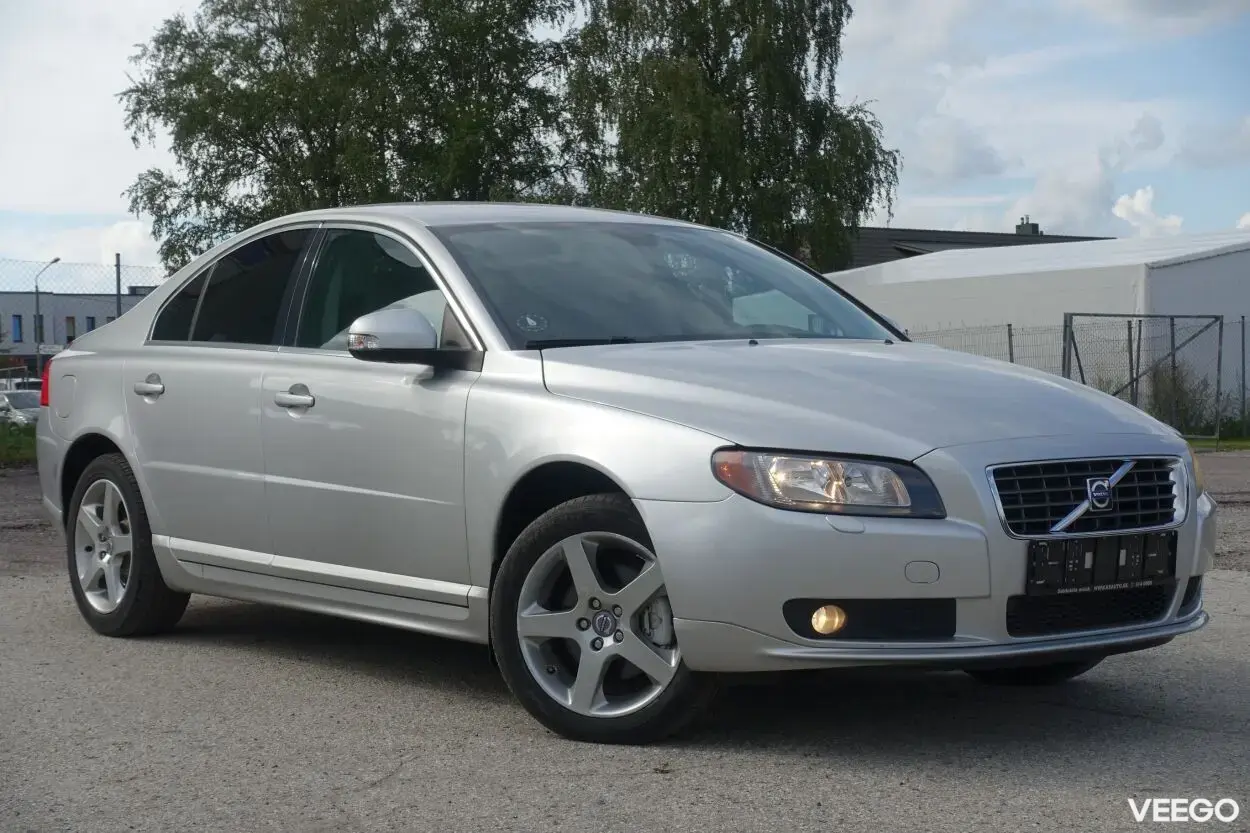 Volvo S80 Momentum 2.5 147kW