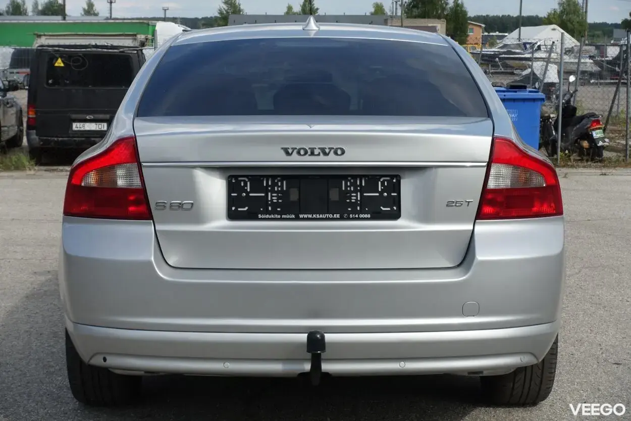 Volvo S80 Momentum 2.5 147kW
