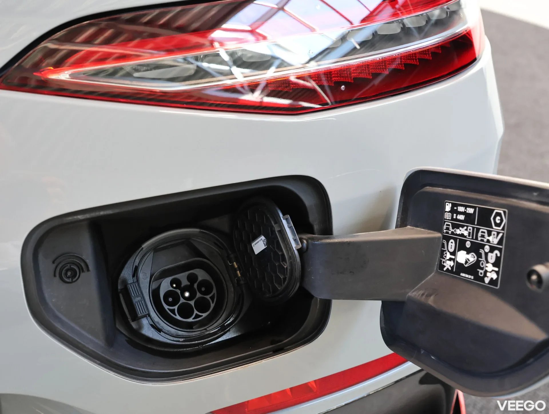 Mercedes-AMG GT 63 S 4MATIC 4DOOR EQ F1 EDITION BITURBO 4 620kW