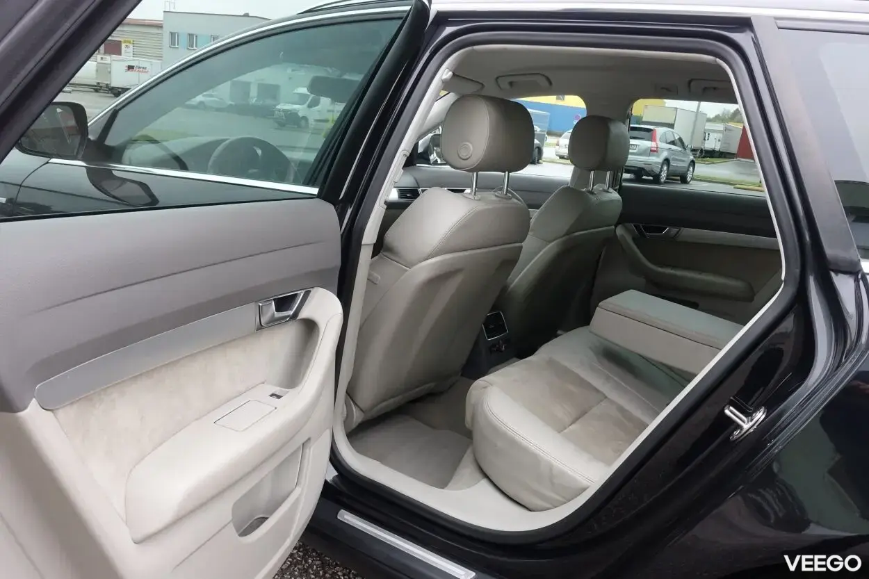 Audi A6 AVANT 3.0 176kW