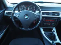 BMW 318D 2.0 105kW thumbnail