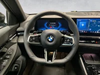 BMW 520 xDrive Touring M-Sportpakett 145kW thumbnail