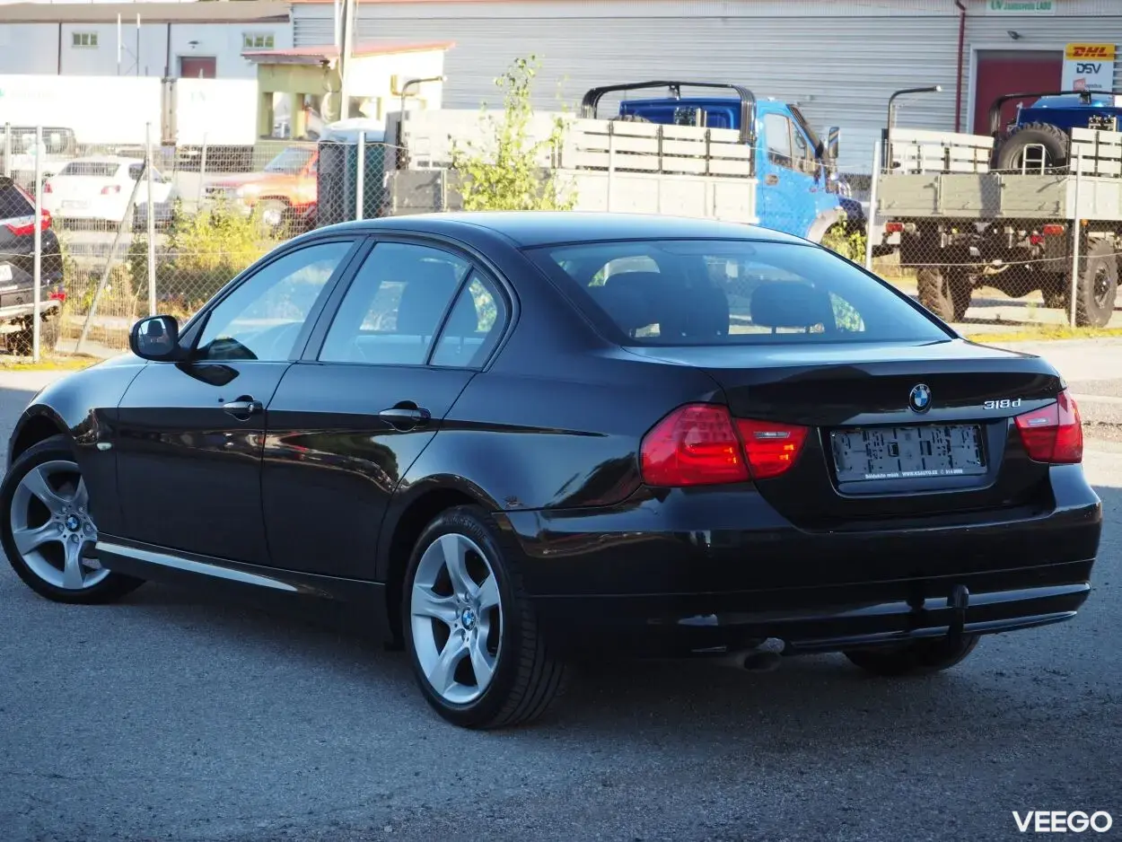 BMW 318D 2.0 105kW