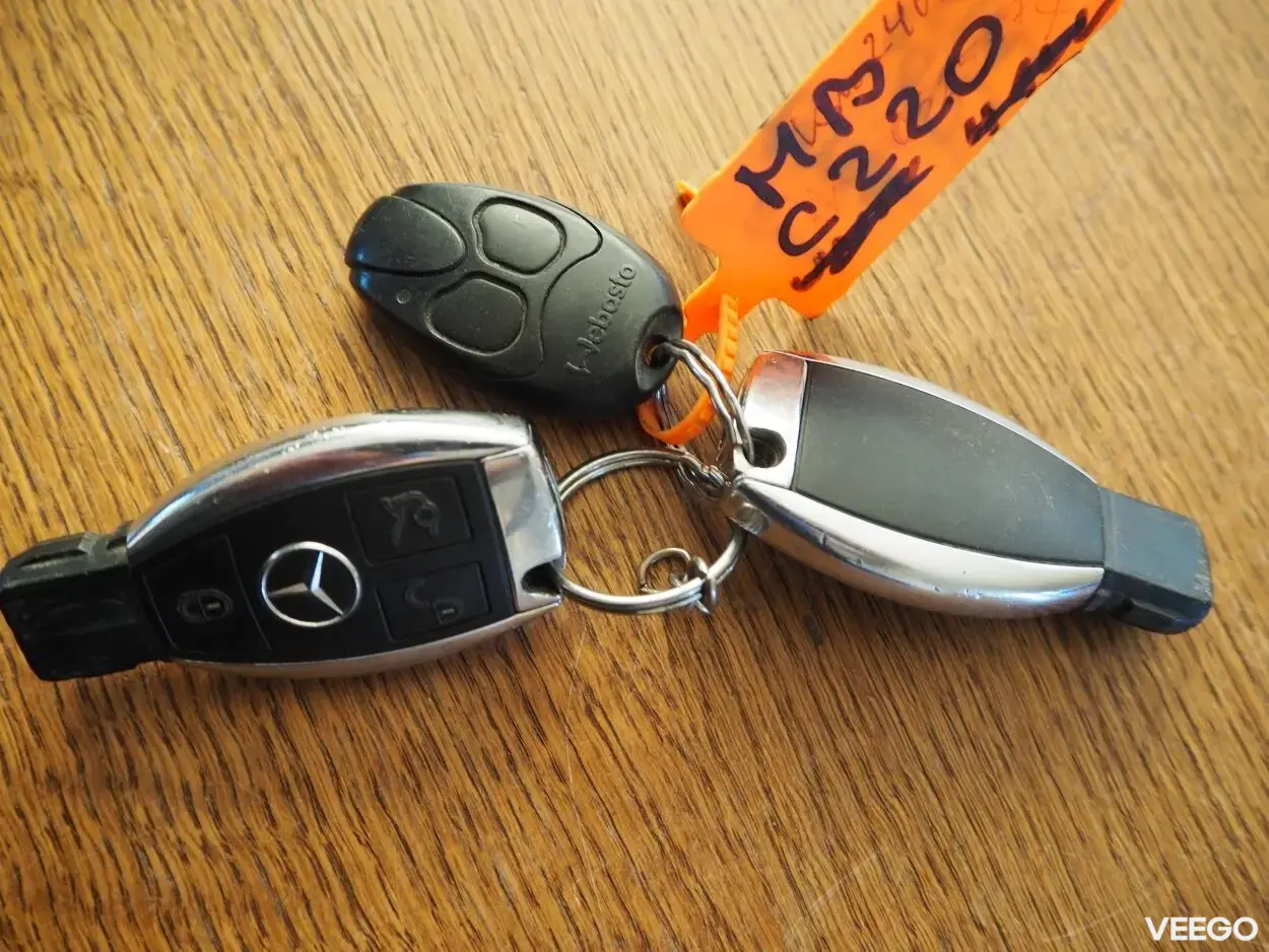 Mercedes-Benz C200 Elegance BlueEfficiency 2.1 100kW