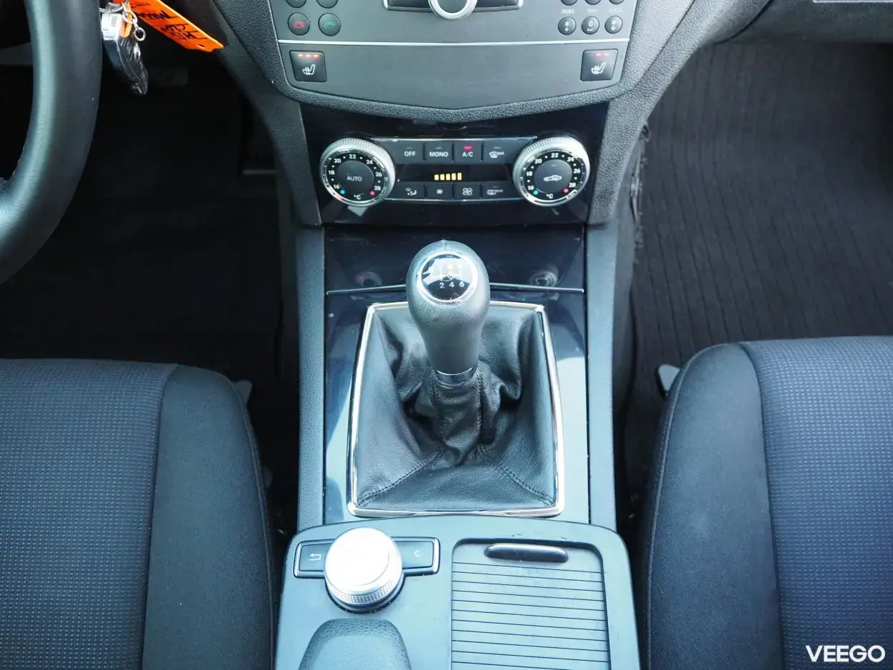 Mercedes-Benz C200 Elegance BlueEfficiency 2.1 100kW