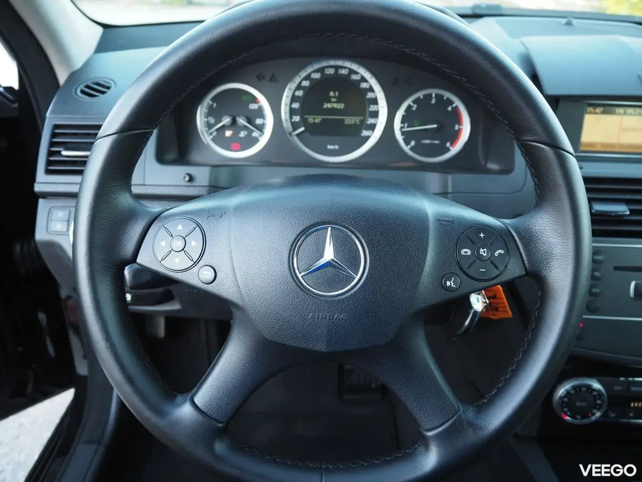 Mercedes-Benz C200 Elegance BlueEfficiency 2.1 100kW