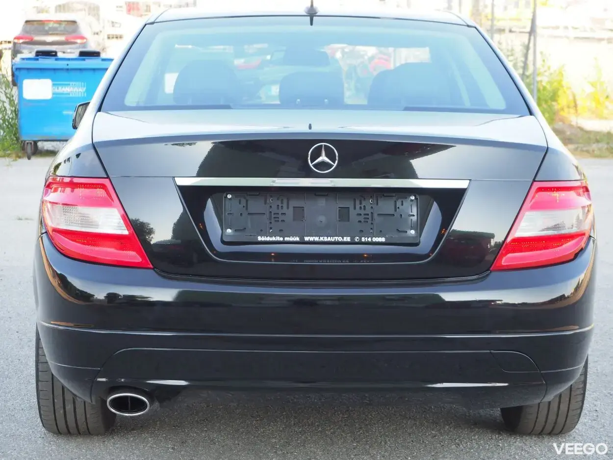 Mercedes-Benz C200 Elegance BlueEfficiency 2.1 100kW