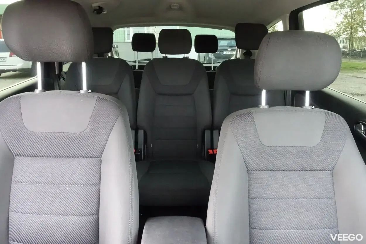 Ford S-MAX Titanium 7k 2.0 120kW