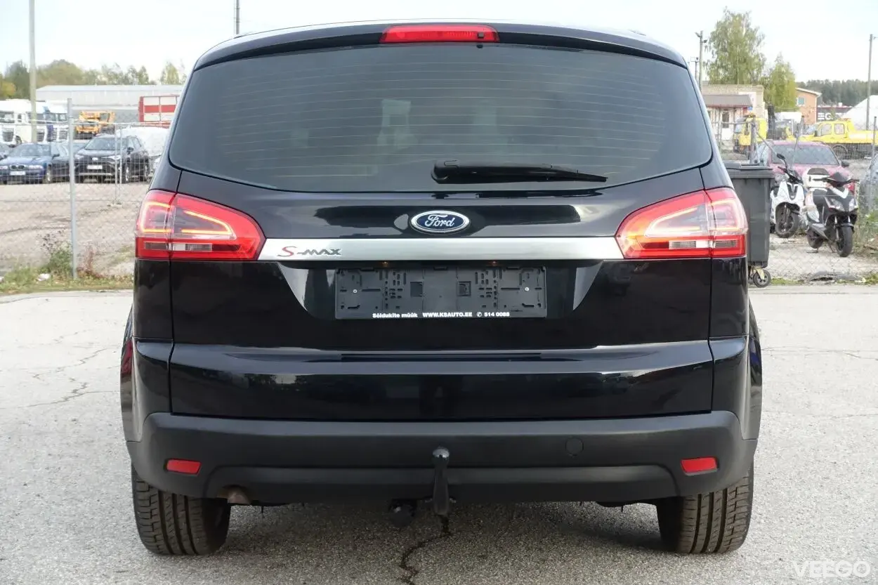 Ford S-MAX Titanium 7k 2.0 120kW