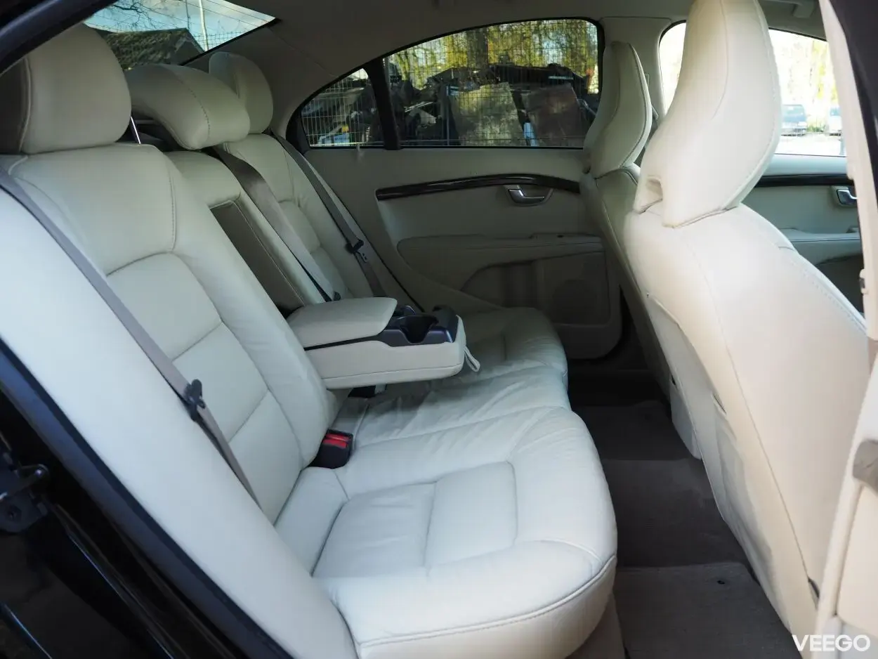 Volvo S80 Summum 2.4 129kW