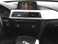 BMW 320D Touring 2.0 135kW thumbnail