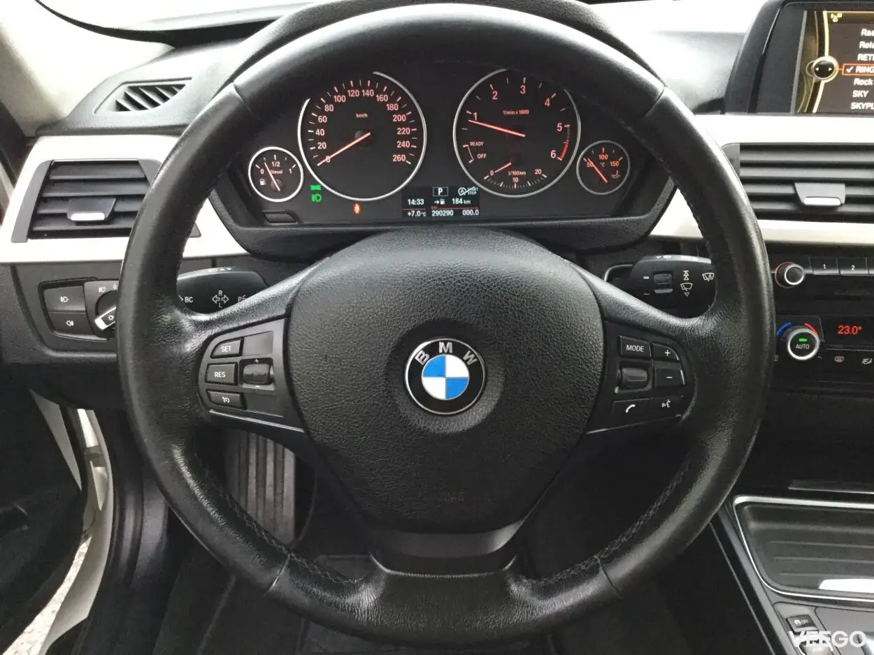 BMW 320D Touring 2.0 135kW