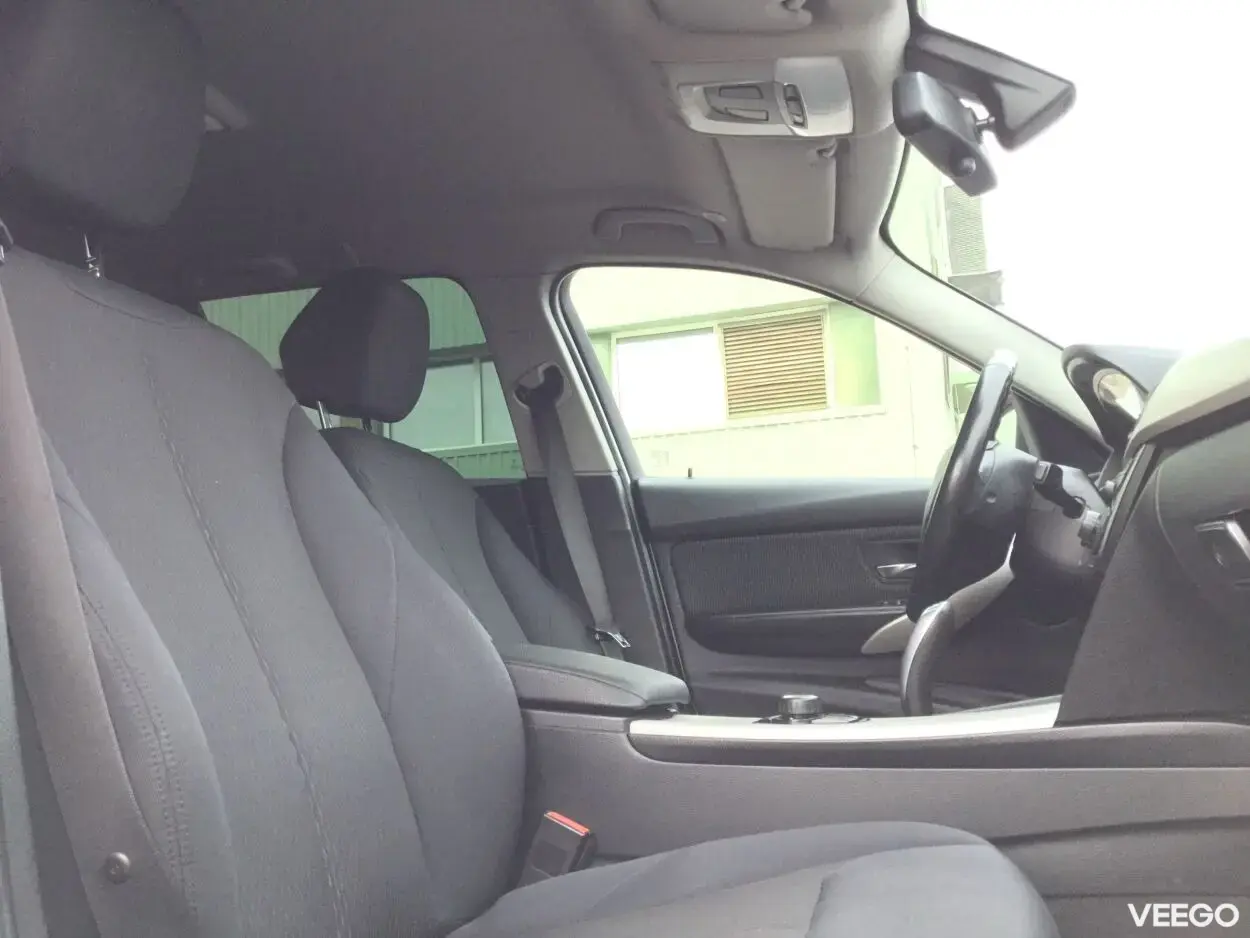 BMW 320D Touring 2.0 135kW