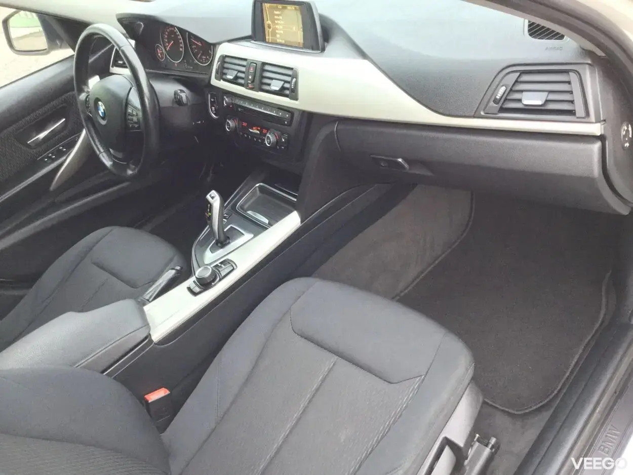 BMW 320D Touring 2.0 135kW