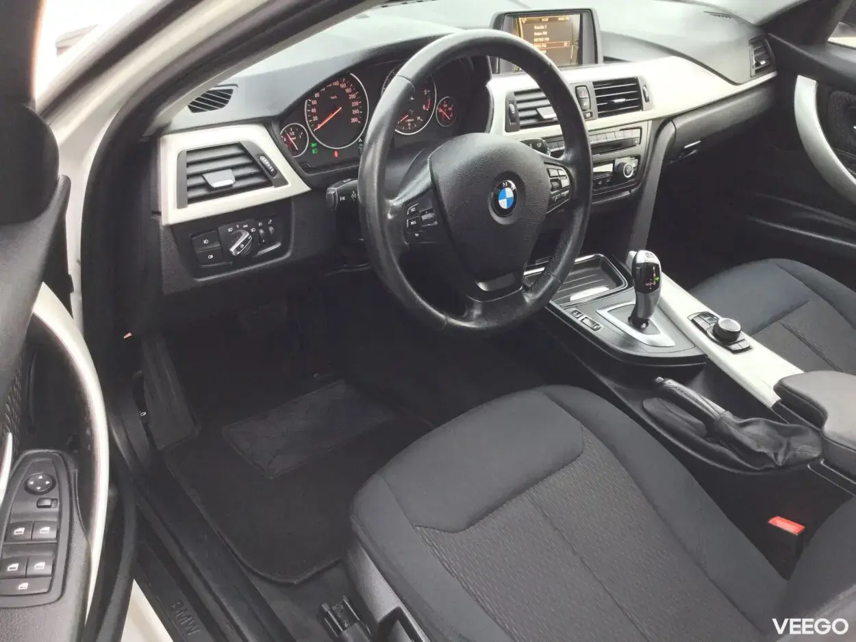 BMW 320D Touring 2.0 135kW