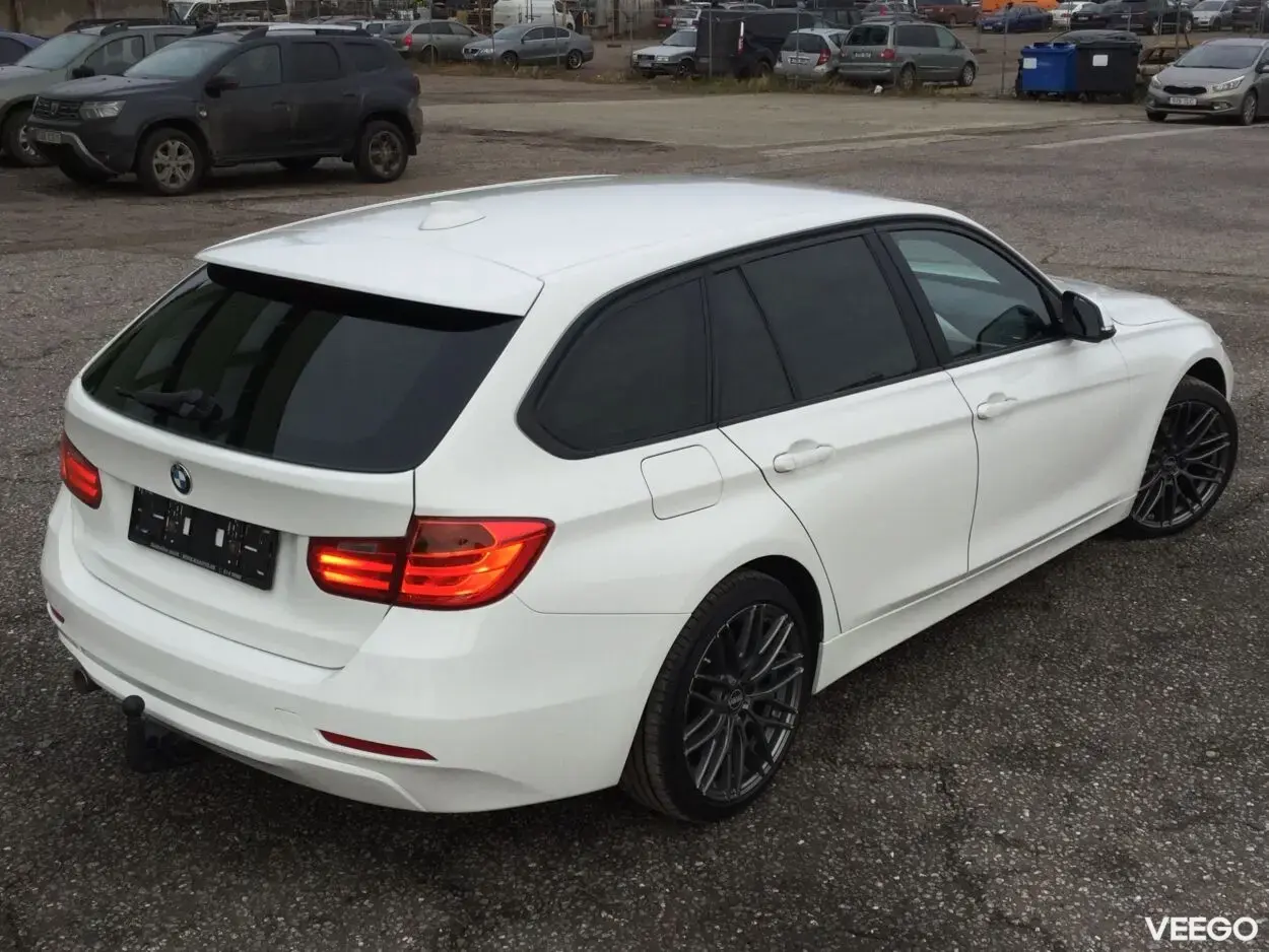 BMW 320D Touring 2.0 135kW