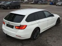BMW 320D Touring 2.0 135kW thumbnail