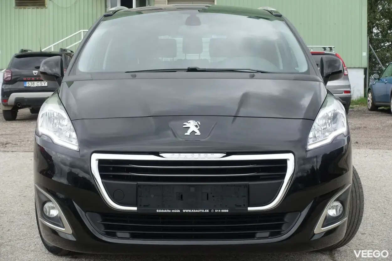 Peugeot 5008 Style 7k 1.6 84kW