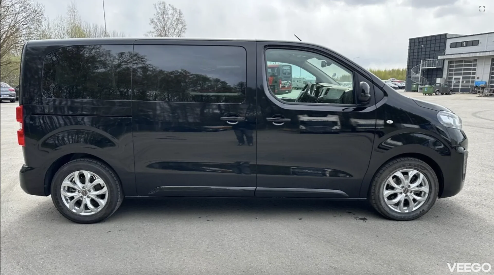 Opel Vivaro 9-kohaline 0.0 57kW