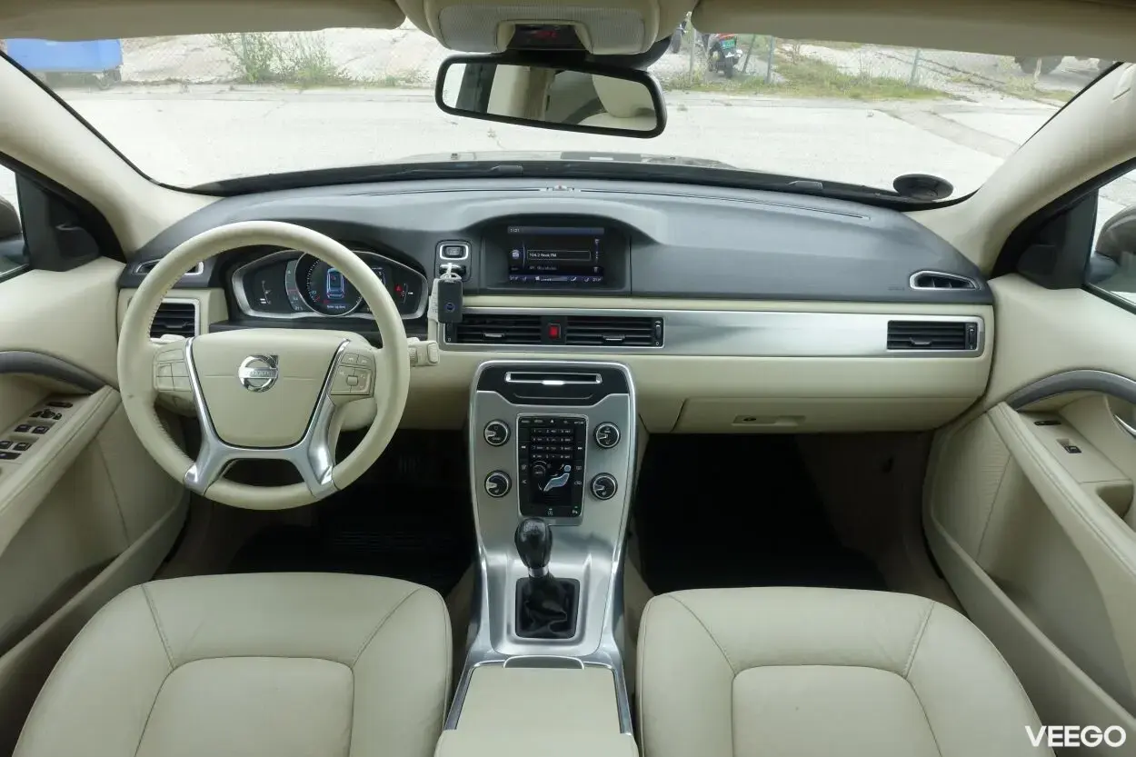 Volvo V70 Momentum 2.0 120kW