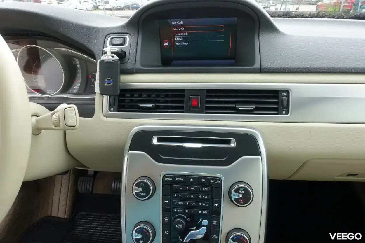 Volvo V70 Momentum 2.0 120kW