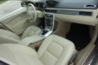 Volvo V70 Momentum 2.0 120kW thumbnail