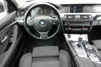 BMW 530D Touring 3.0 180kW thumbnail