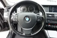 BMW 530D Touring 3.0 180kW thumbnail