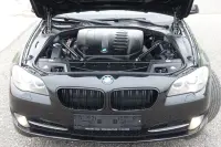 BMW 530D Touring 3.0 180kW thumbnail