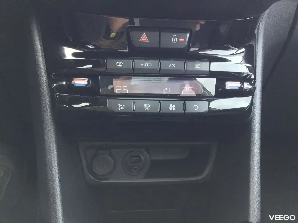 Peugeot 2008 Crossover Allure 1.6 73kW