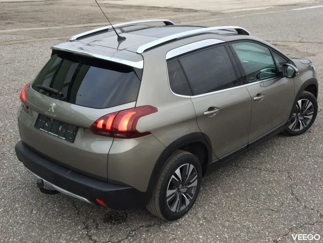 Peugeot 2008 Crossover Allure 1.6 73kW