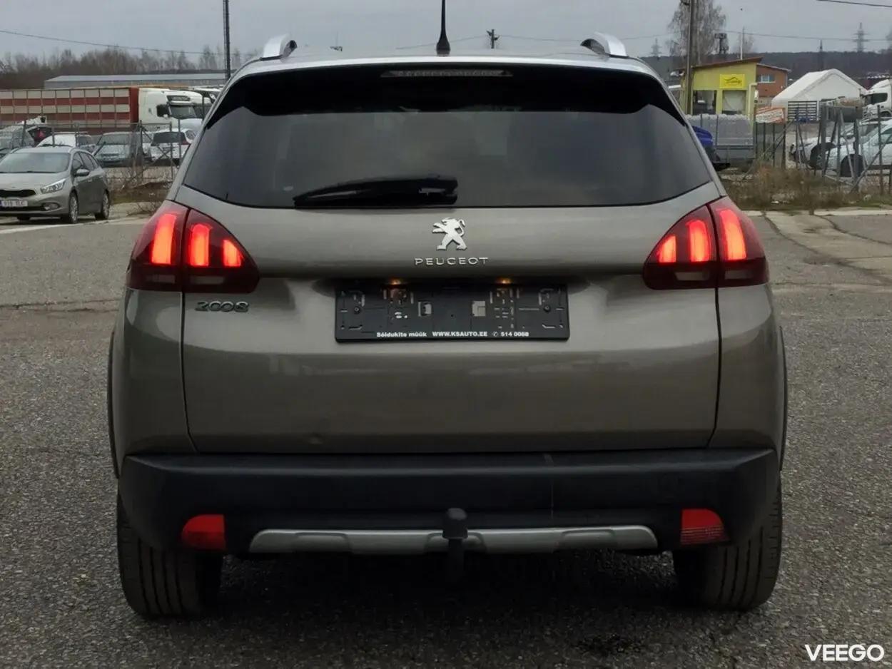 Peugeot 2008 Crossover Allure 1.6 73kW