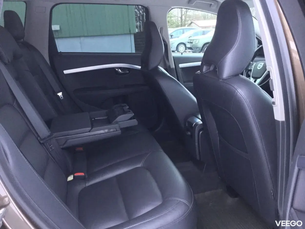 Volvo V70 Summum 2.0 133kW