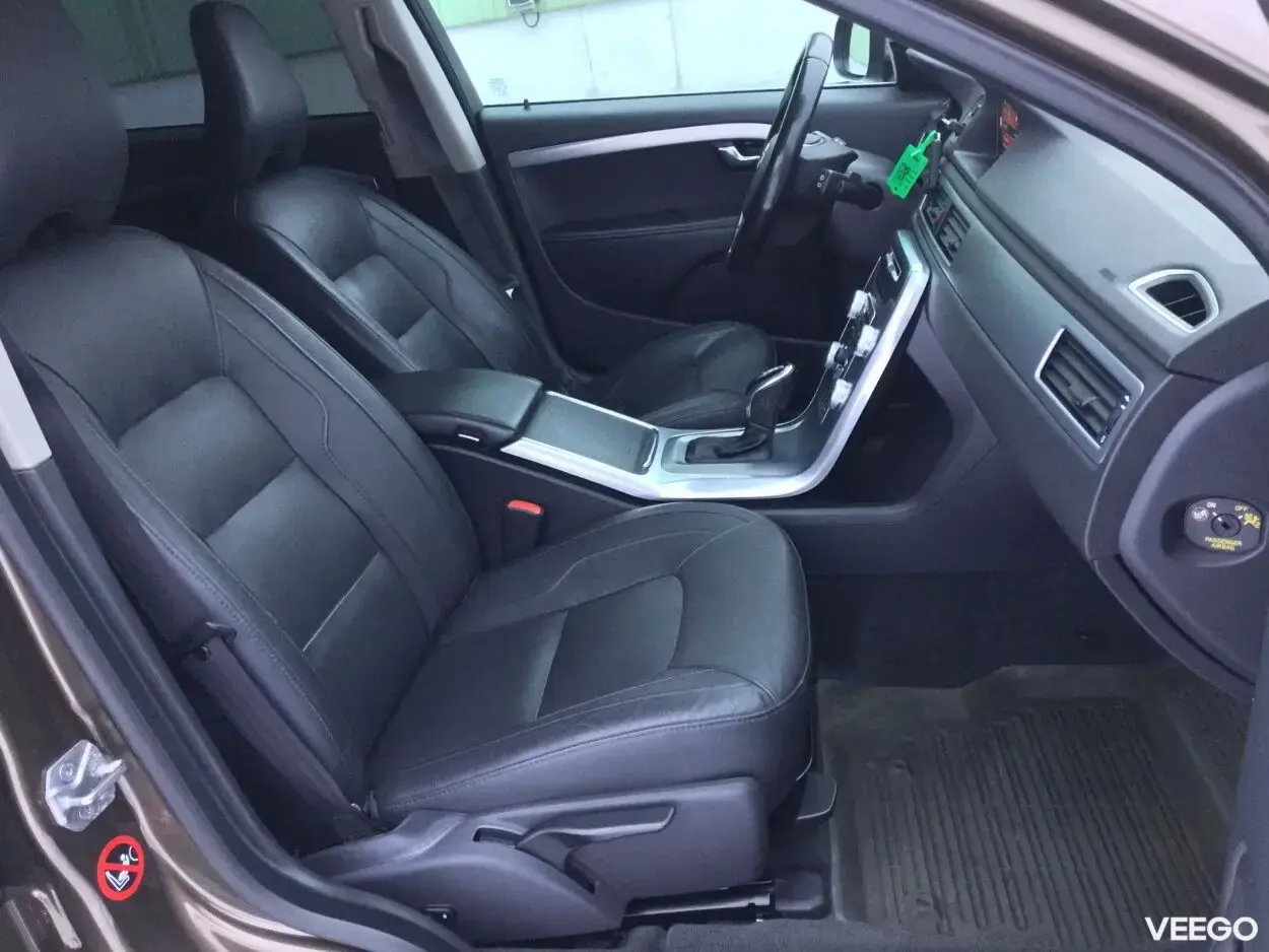 Volvo V70 Summum 2.0 133kW