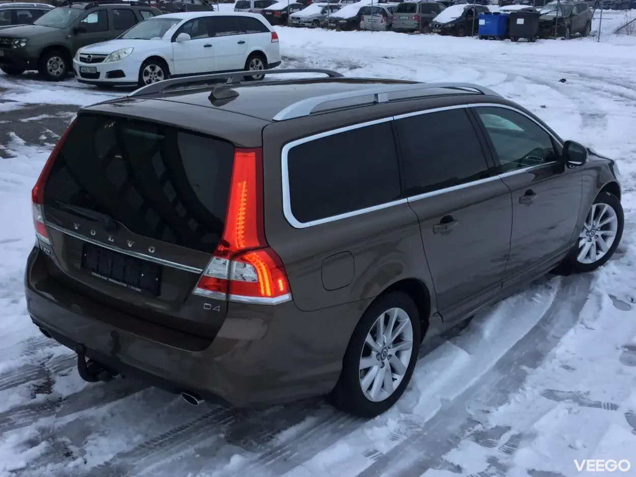 Volvo V70 Summum 2.0 133kW