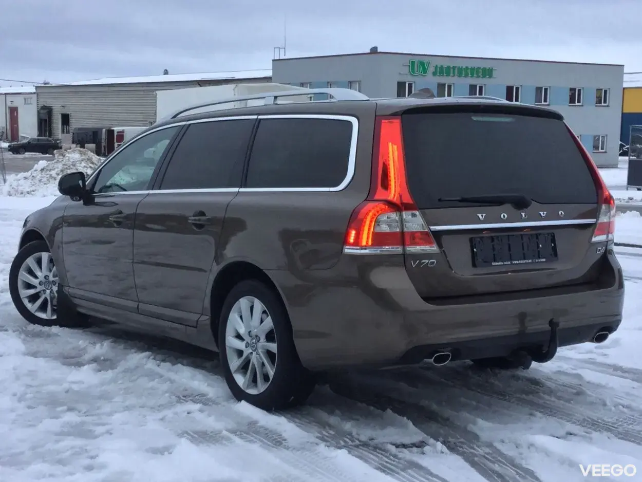 Volvo V70 Summum 2.0 133kW