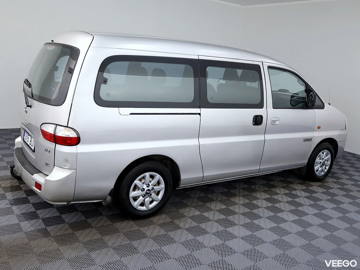 Hyundai H1 2.5 104kW