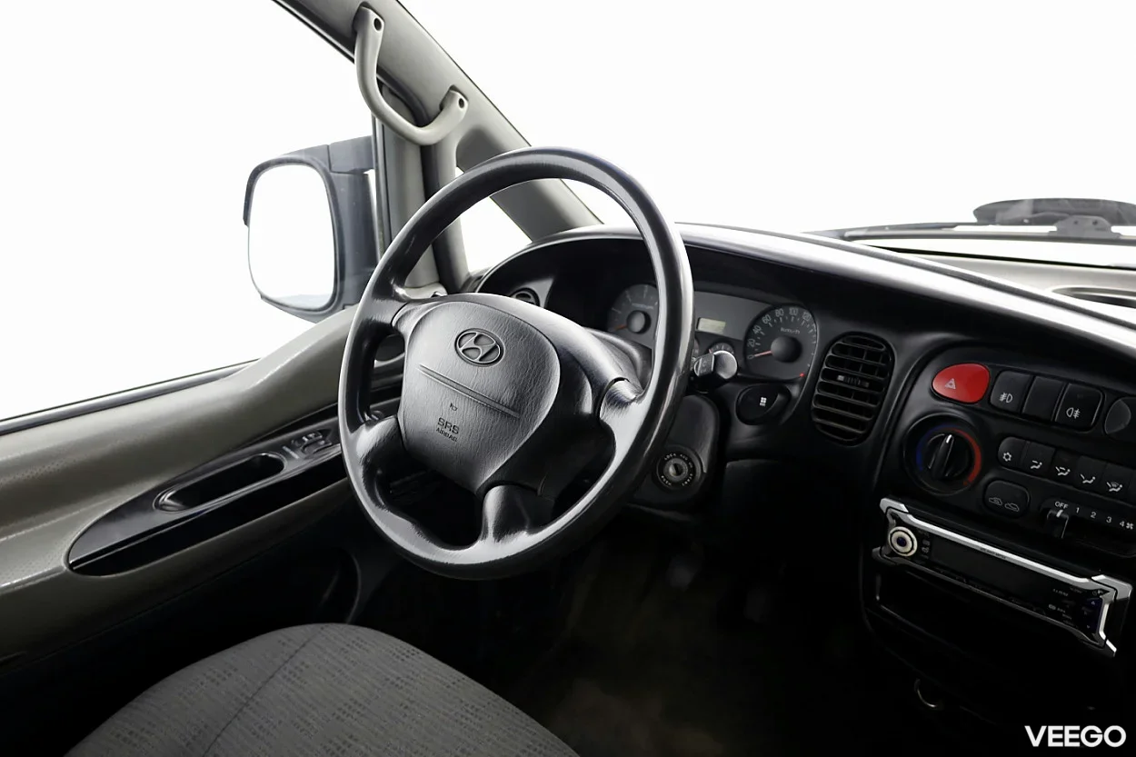 Hyundai H1 2.5 104kW